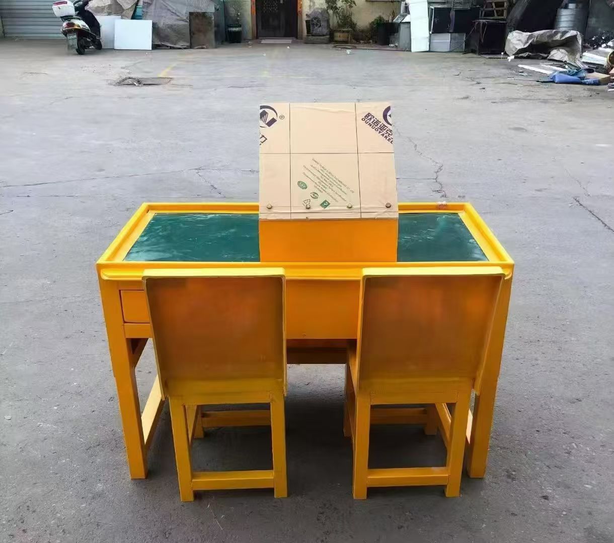 襄汾防静电导通桌井下煤矿火工品发放桌：危险品流转的安全守护者
